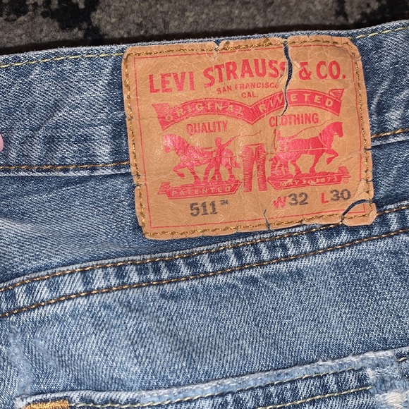 Levi’s 511 Distressed Pants - Picture 4 of 5